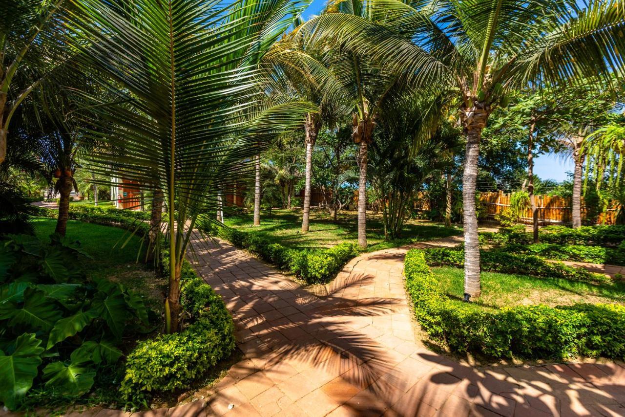 Punta Camaron & Hotel *